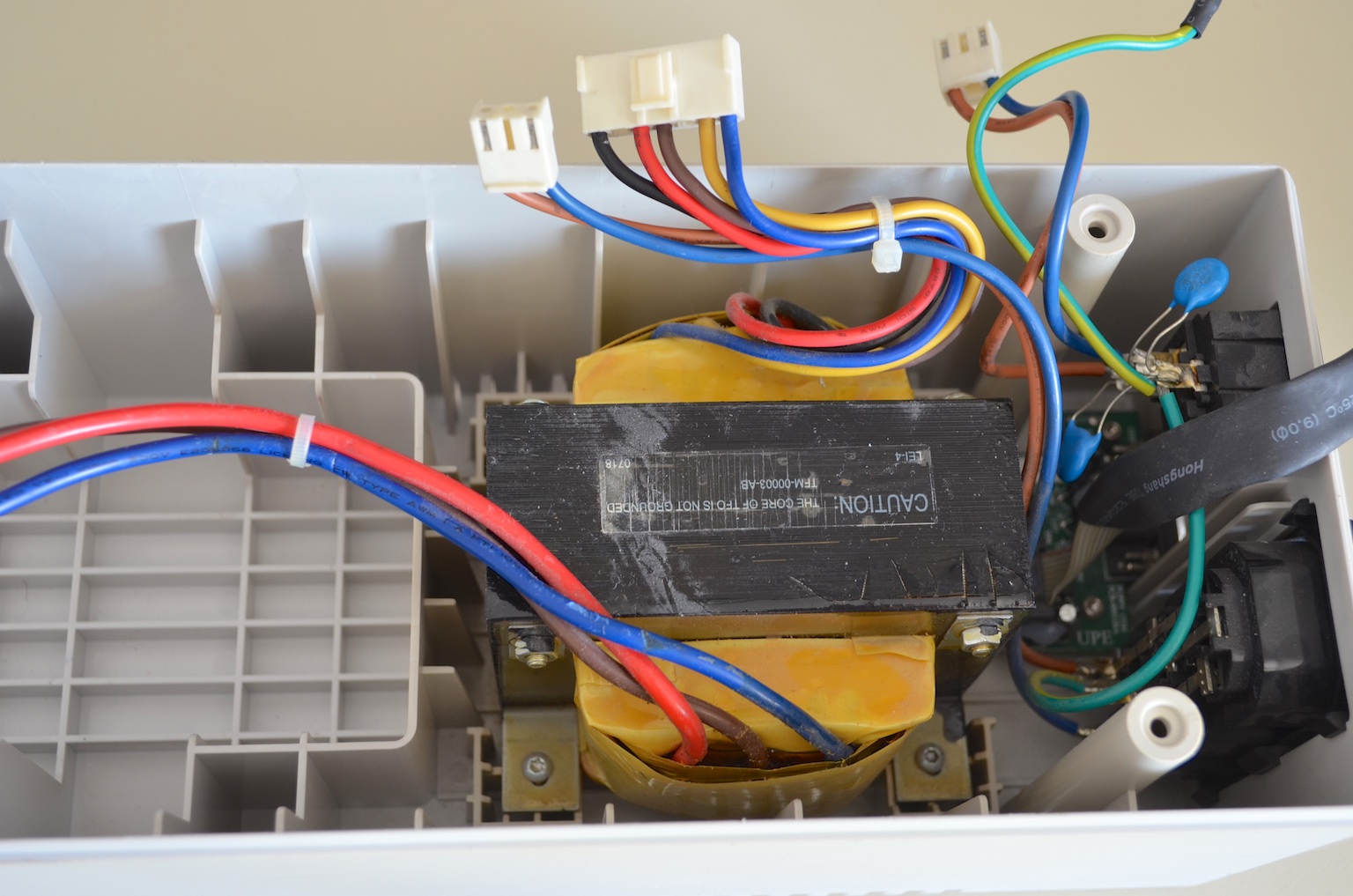 Teardown and operation of an MGE NOVA AVR 600 apc ups transformer winding diagram 